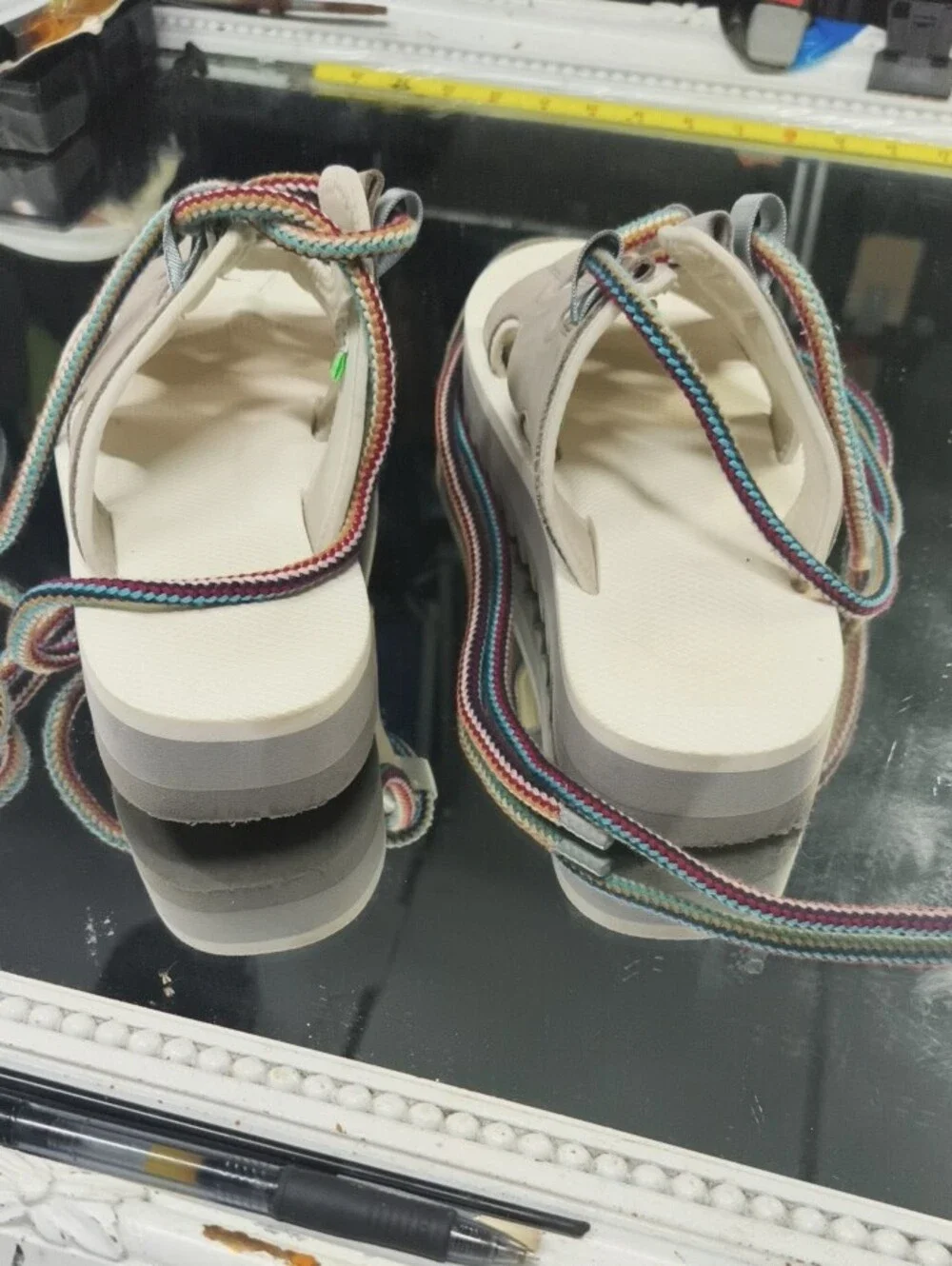 Women's 8 Suicoke Ray-ab sandal W/ oversized multicolored wrap-around Laces. NEW